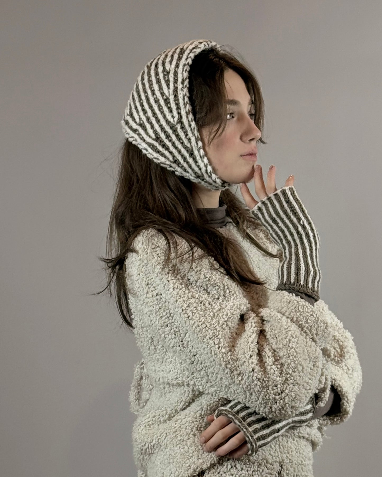 Women's knit bonnet, Knitted pixie hat, Brown and white bonnet, Brown knit headband, Gift for her, Wool winter bonnet, Chunky yarn hat