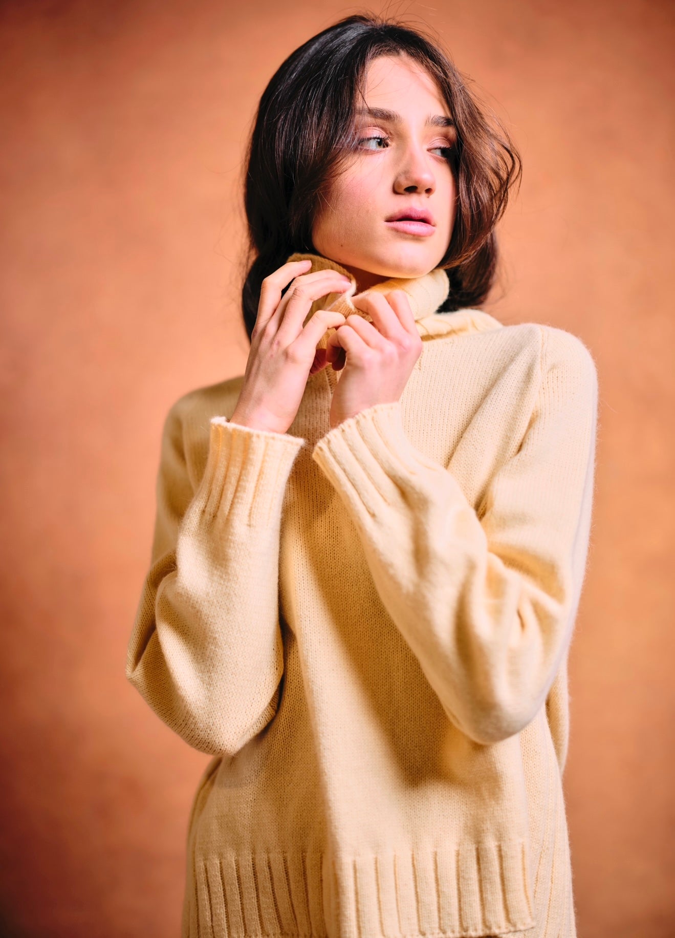 Woolen ribbed skirt and pullover
