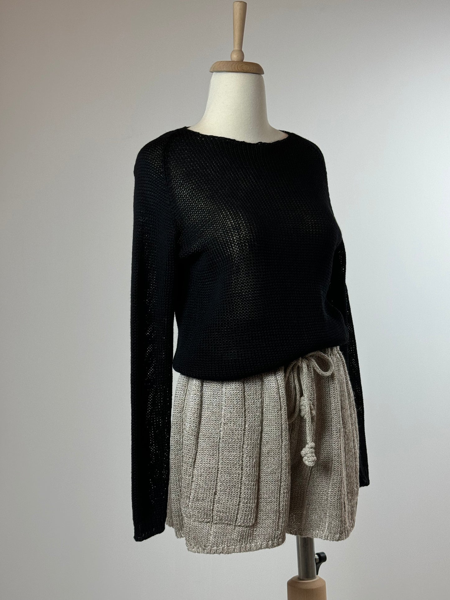 Black merino Pullover