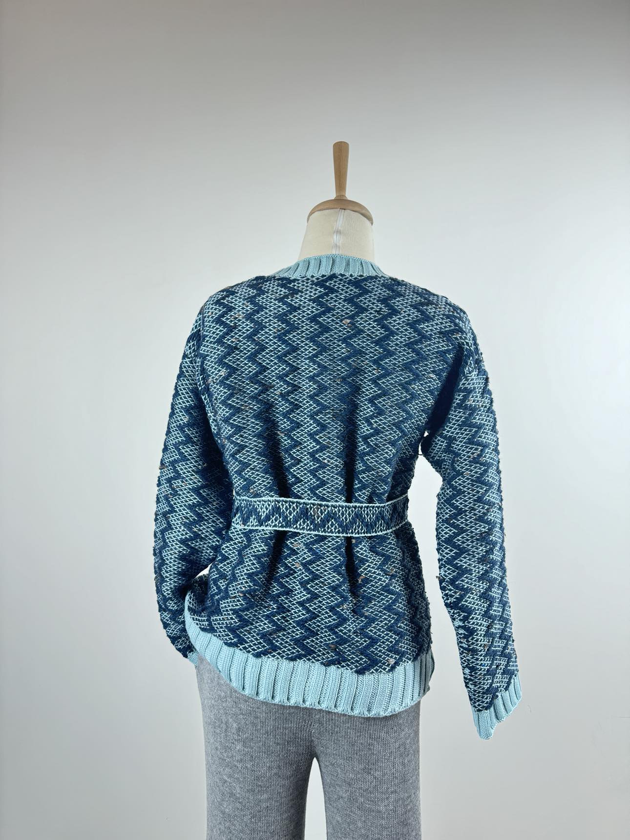 ორნამენტიანი კარდიგანი/ Ornamented cardigan S/S 25