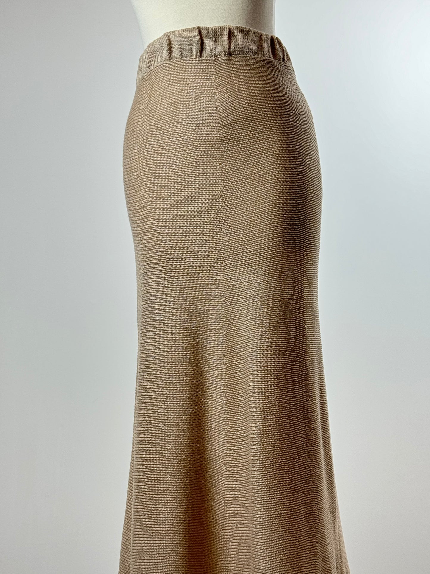მიდი ქვედაბოლო/Knitted skirt
